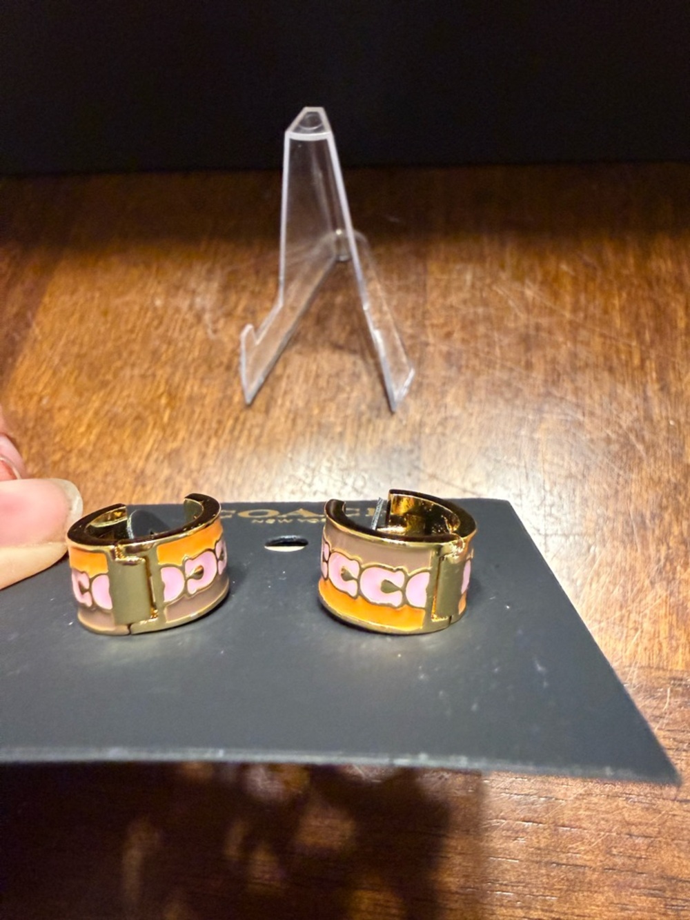 AUTHENTIC NEW COACH Goldtone Signature Pink Enamel Huggie Earrings C Logo - Picture 2 of 4